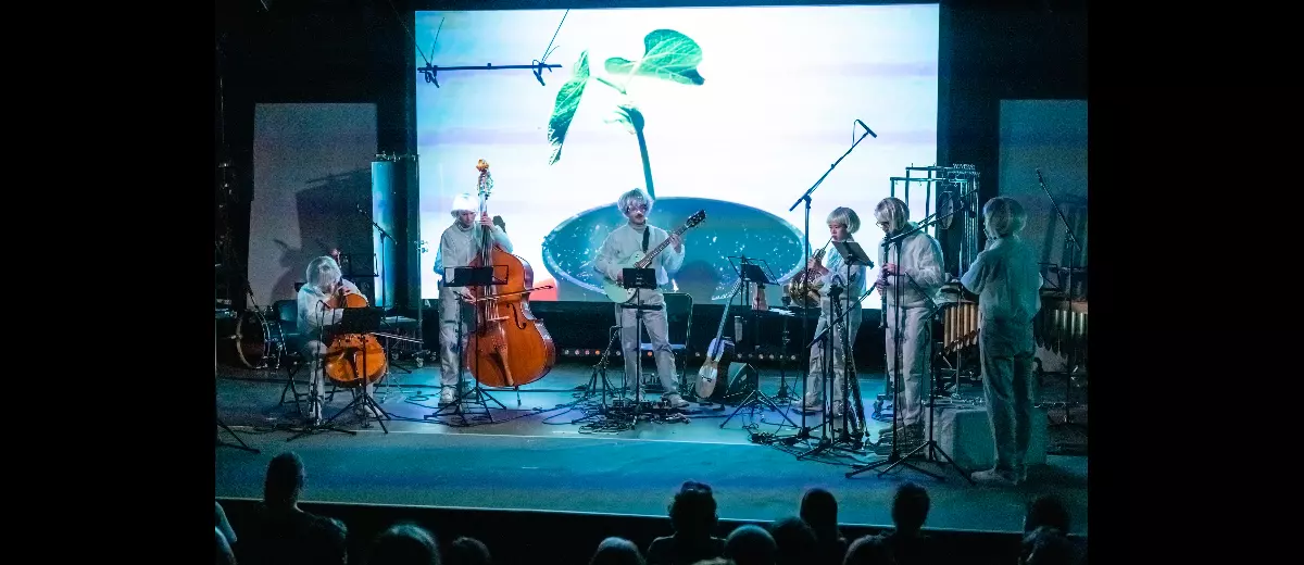 Frau* Musica Nova