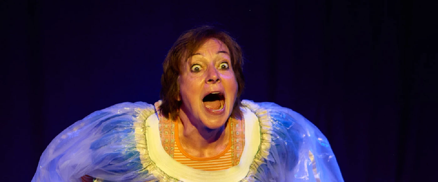 Wer? Wie? Was? Wo? Wal! Warum? – Casamax Theater