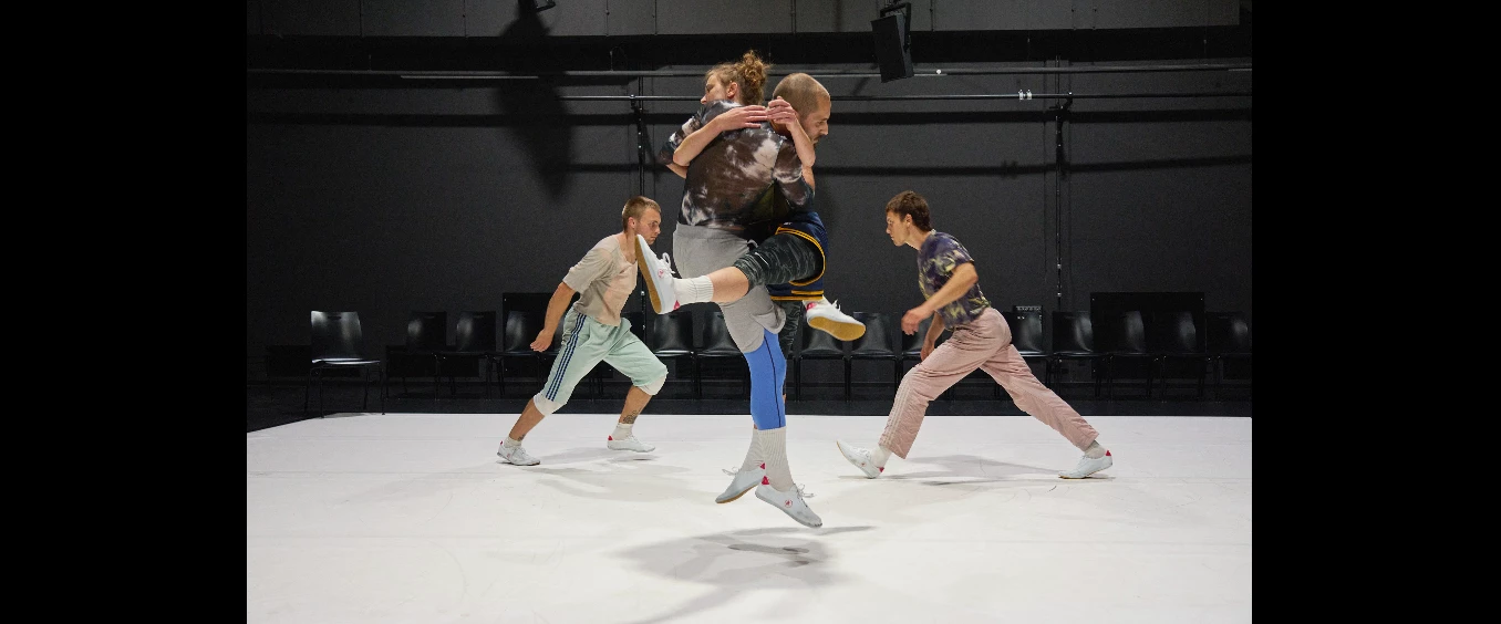 tanz.tausch festival 2024: L. Ponteprimo - Generation DITTO / Yotam Peled & the Free Radicals - FISTS TO FLOWERS – TanzFaktur