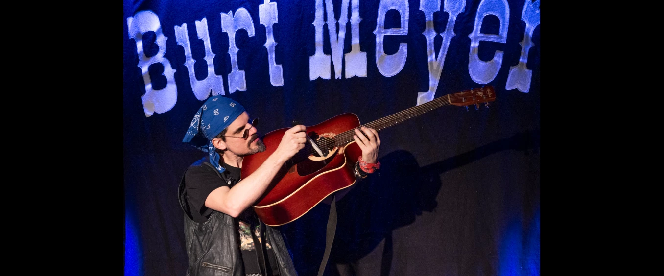 COMMANDO TAUBE! – BURT MEYER – CCCC - Kreationszentrum Zeitgenössischer Zirkus
