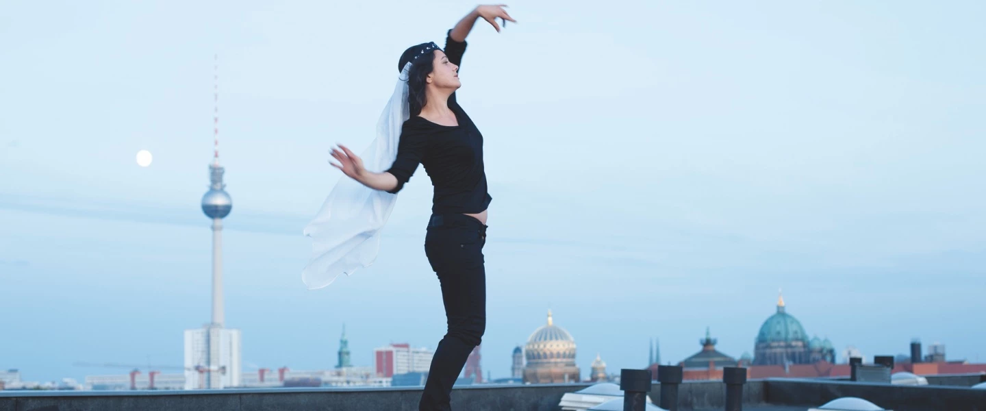 Alina Manoukian - Na Mi Naz Ouni – KKT Kölner Künstler:innen Theater